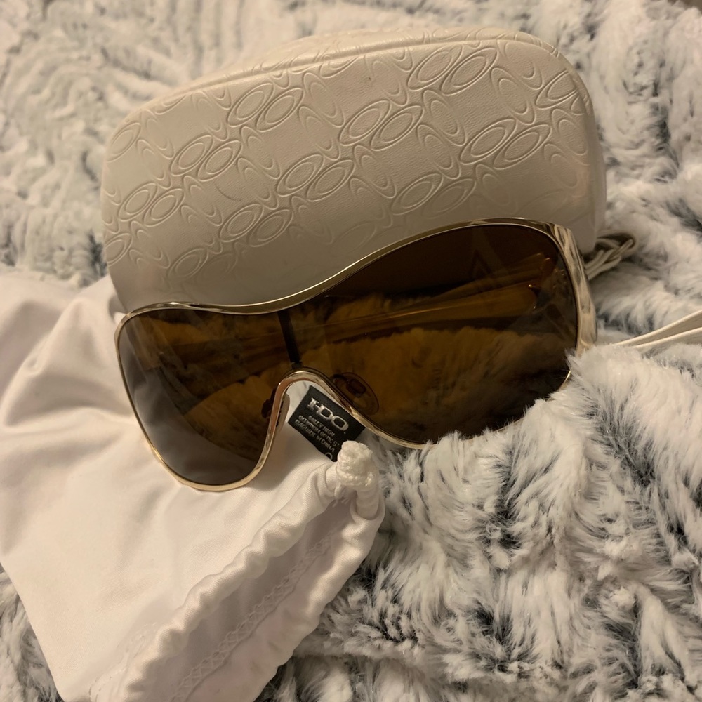 Women women's Oakley sunglasses